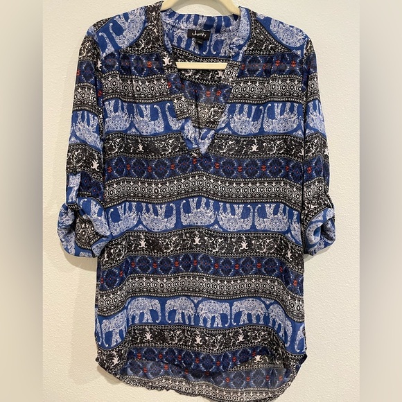 Justify elephant print sheer blouse in black and blue.  High low hemp Si… - Picture 1 of 5